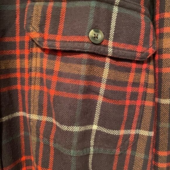 Woolrich Plaid Button Up LongSleeve Shirt Sz MED - Picture 13 of 14